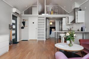 Cucina o angolo cottura di Charming Sea-view Haven by AJF Dream Living