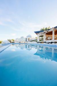 Bazén v ubytování Hotel Don Bululo Camping Lodge nebo v jeho okolí