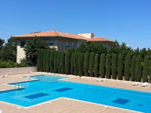 Paradise- Saint-Tropez- Residence Piscine