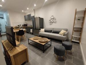 Η κουζίνα ή μικρή κουζίνα στο Le Refuge des Voyageurs