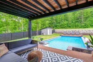 Πισίνα στο ή κοντά στο Château Céleste - Villa with pool, hot tub, fire pit