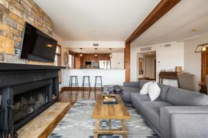 Istumisnurk majutusasutuses Tremblant Prestige - Altitude 170-5 +18 fotot