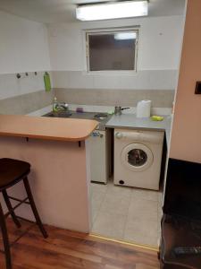 Kuchyň nebo kuchyňský kout v ubytování Apartman Birboni Pul ZEMUN