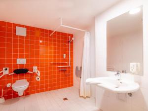 Bagno di B&B Hotel Stuttgart-Zuffenhausen