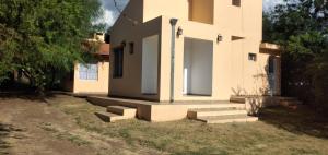 Το κτήριο όπου στεγάζεται  το διαμέρισμα