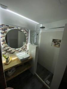 Bathroom sa Hermosa Casa en Bella Vista!