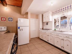 Η κουζίνα ή μικρή κουζίνα στο Las Playitas San Felipe Rental - Casa Vista del Mar +26 φωτογραφίες