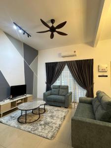 Posezení v ubytování Tambun Ipoh 4BR 11Pax Full Aircond