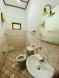 Bagno di Punchi Walawwa - Guest House - Holiday Bungalow