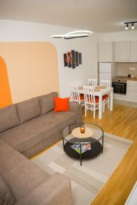 Kuchyň nebo kuchyňský kout v ubytování Apartment Infinity