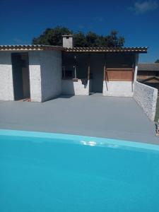 Casa inteira com piscina 내부 또는 인근 수영장