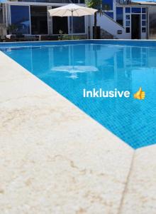 Bazén v ubytování "House Münster" Bed&Breakfast - Ulcinj nebo v jeho okolí + 12 fotografií