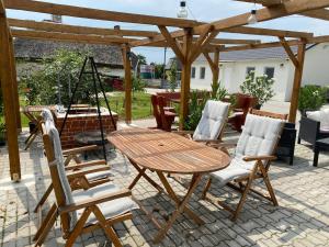 Fotografia z galérie ubytovania Babérsom apartman v destinácii Gyenesdiás