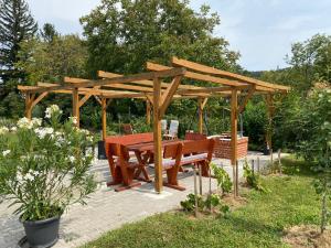 Fotografia z galérie ubytovania Babérsom apartman v destinácii Gyenesdiás