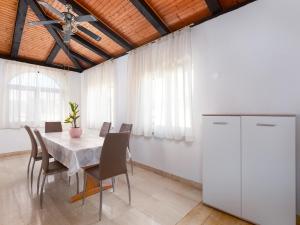 Fotografie z fotogalerie ubytování Villa Mira v destinaci Tar