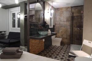 Ένα μπάνιο στο "El Rincón de Sevilla IV" A 9 min en metro del centro de Sevilla +3 φωτογραφίες