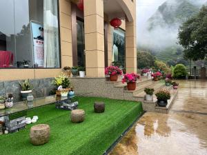 Pemandangan gunung umum atau pemandangan gunung yang diambil dari the country house