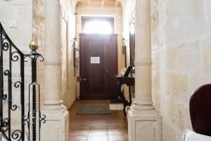 Foto dalla galleria di One Lemon Tree apartment (1.6 km from Airport) a Luqa