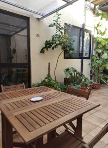 Giardino di One Lemon Tree apartment (1.6 km from Airport)