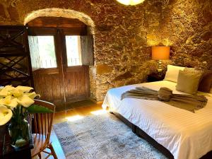 Postel nebo postele na pokoji v ubytování HOTEL MINA REAL