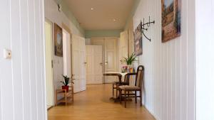 TV a/nebo společenská místnost v ubytování Sylvias Ferienwohnung Nr.3