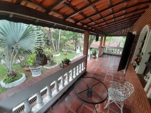 Un balcon sau o terasă la Sítio Nosso Cantinho