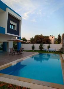 Φωτογραφία από το άλμπουμ του Villa avec piscine et Jacuzzi Tunis σε Mornag