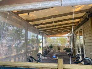 雷日卡普费雷Mobil home 3 chb tout confort, Espace Enfants - Claouey Cap Ferret的相册照片