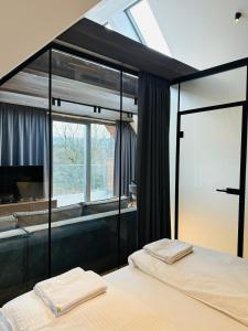Giường trong phòng chung tại Kras-Resort Apartament 312