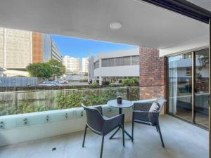 Un balcon sau o terasă la The Block Mooloolaba - Unit 2
