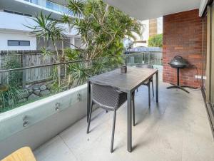 Un balcon sau o terasă la The Block Mooloolaba - Unit 2