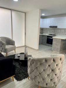 Kuchyň nebo kuchyňský kout v ubytování Hermosa casa