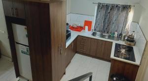 Η κουζίνα ή μικρή κουζίνα στο Double Bed