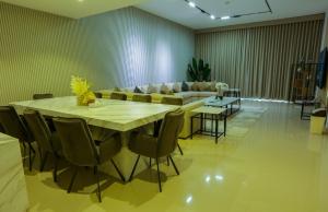 Fotografie z fotogalerie ubytování The Wave Villa - Al Dana Island Fujairah v destinaci Fudžajra