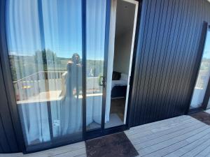 شرفة أو تراس في The Tiny Abode