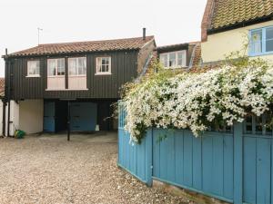 The building in which the holiday home is located