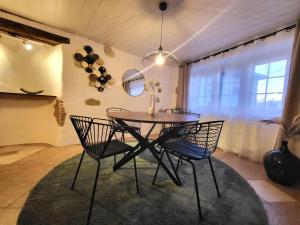 Gallery image of "La Petite Rochette" in Estavayer-le-Lac +12 photos