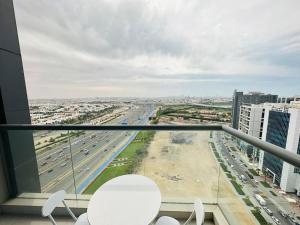 Gallery image of OVAL TOWER in Dubai