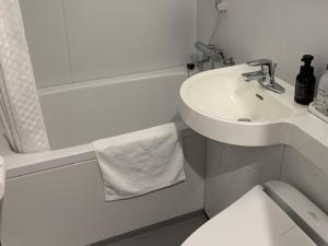 船桥X波酒店的一间浴室