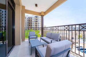 Балкон или терраса в Vacation Two Bedroom Near Burj Al Arab