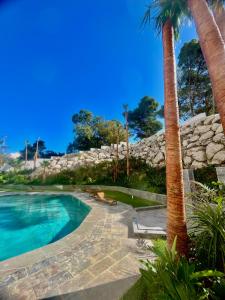 Πισίνα στο ή κοντά στο Appartement à 2min de la mer et de la gare TGV avec piscine