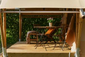 Gallery image of Ca Stella Camping del Monte San Giorgio in Meride