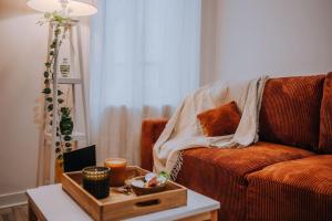 Χώρος καθιστικού στο Le Sainte-Hélène • Le Modernisme en Cœur de Ville