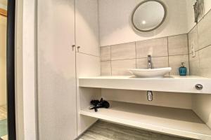 ห้องน้ำของ La Tanière de l'Ours - L'Alcôve de l'Ours - Chambre cosy 2 pers
