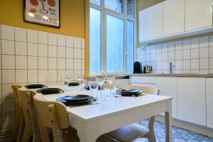 Køkken eller tekøkken på 3 bedroom apartment, close to all amenities + 23 billeder