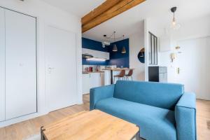 Ruang duduk di One-bedroom apartment in Old Lille