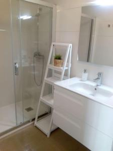Koupelna v ubytování HH Apartamento La Herradura Playa