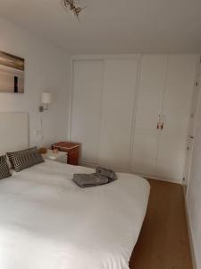 Postel nebo postele na pokoji v ubytování HH Apartamento La Herradura Playa