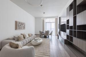 Naktsmītnes Luxurious 2-bdapt Jlt 9 Mins Walk To Dmcc Metro Dubaijā fotogalerijas attēls