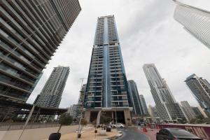 Naktsmītnes Luxurious 2-bdapt Jlt 9 Mins Walk To Dmcc Metro Dubaijā fotogalerijas attēls